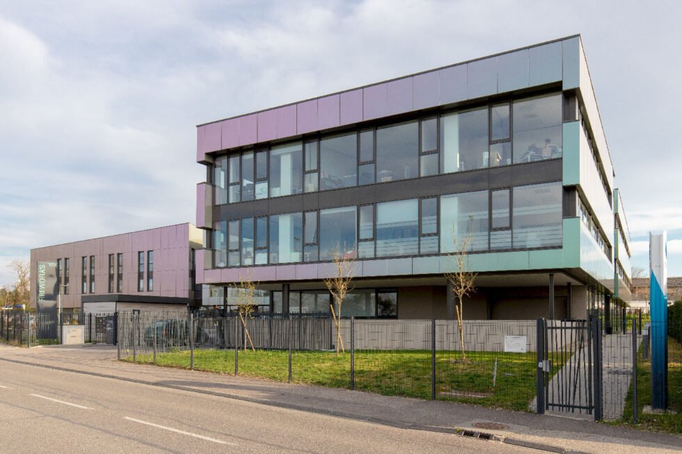 bardage en cassette bâtiment de bureau 69 LYON