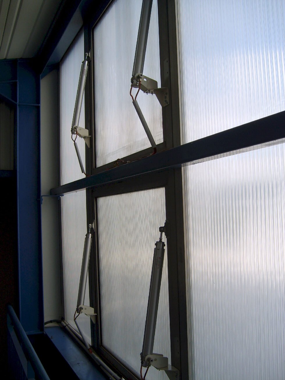 Vérifications de chassis pneumatique de désenfumage naturel en PCA saint Etienne 42