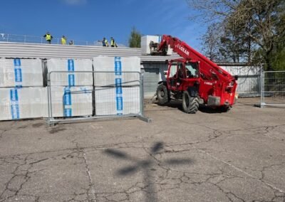 Montée des matériaux sur le toit
