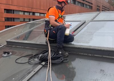 Nettoyage de verriere de desenfumage