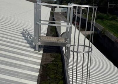 Reprise de l etancheite d un cheneau en zinc en membrane pvc avant vue totale echelle