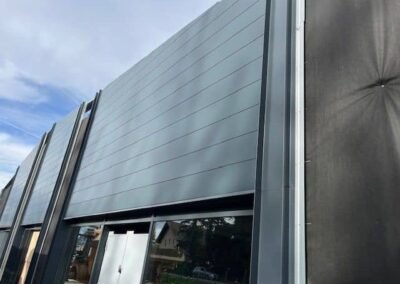 Éléments de bardage couleur anthracite